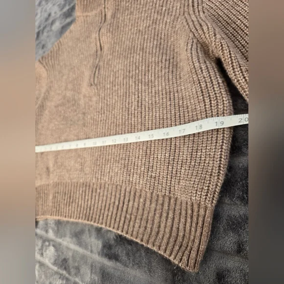 Jessica Simpson Khaki Cropped Sweater Women's Size Medium - Picture 7 of 8